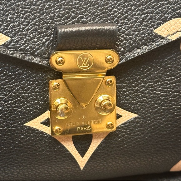 Louis Vuitton Empreinte Pochette Metis Giant Monogram Black - Picture 6 of 16
